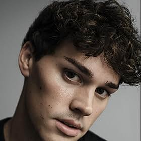 Noah Beck