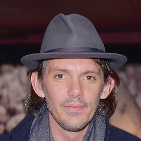 Go to Lukas Haas