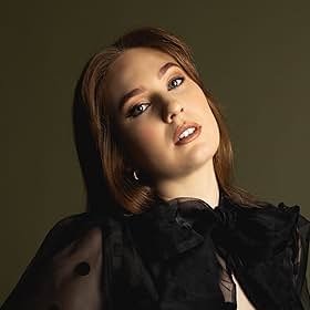 Go to Mia Grunwald
